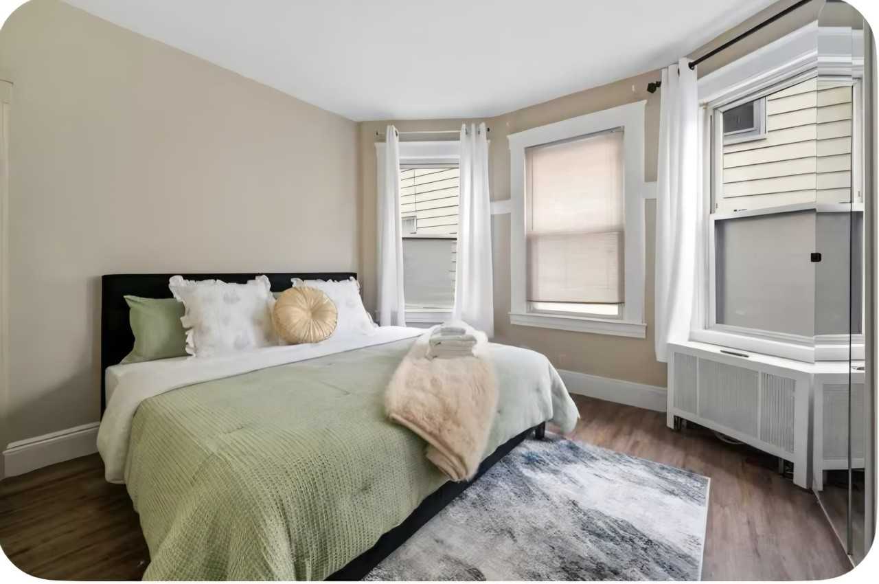 641 Madison Ave #1 - Photo 4 of 7