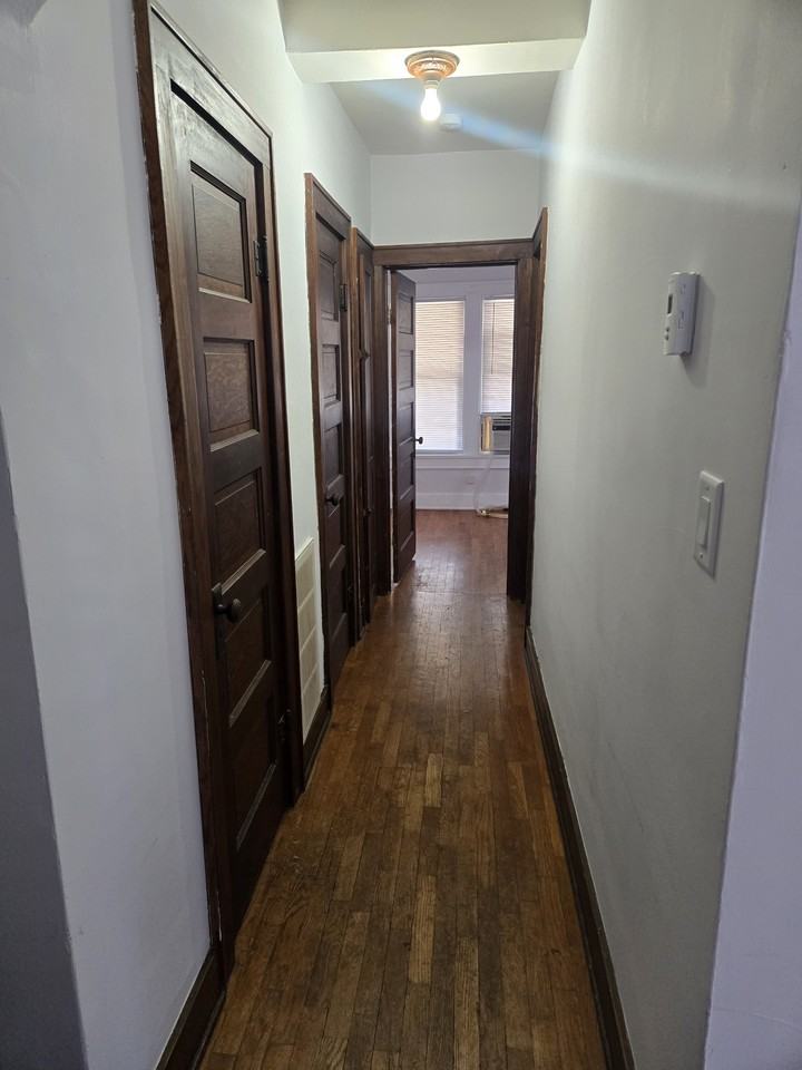 217 N 10th St #4 - Photo 3 of 7