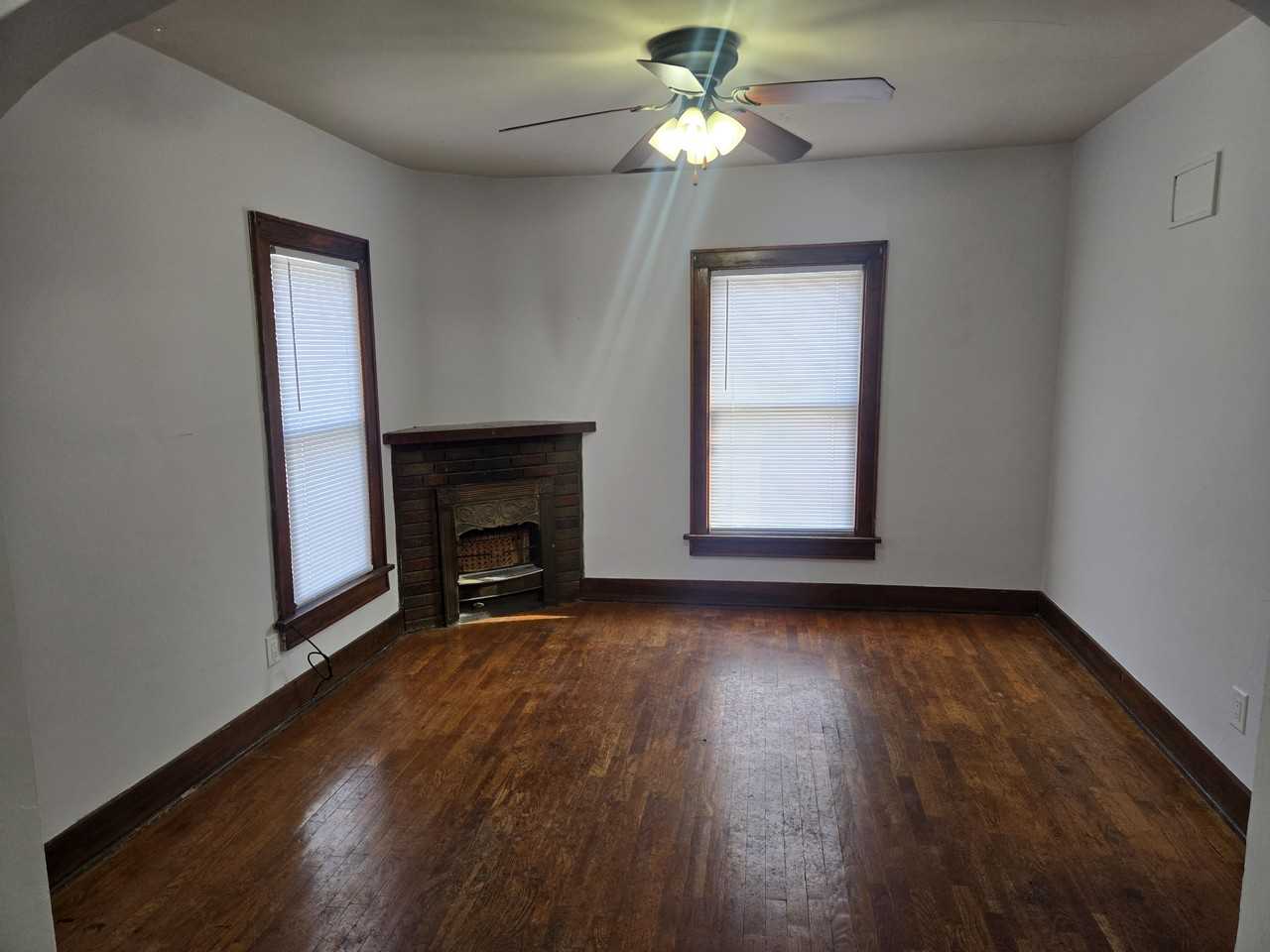 217 N 10th St #4 - Photo 4 of 7