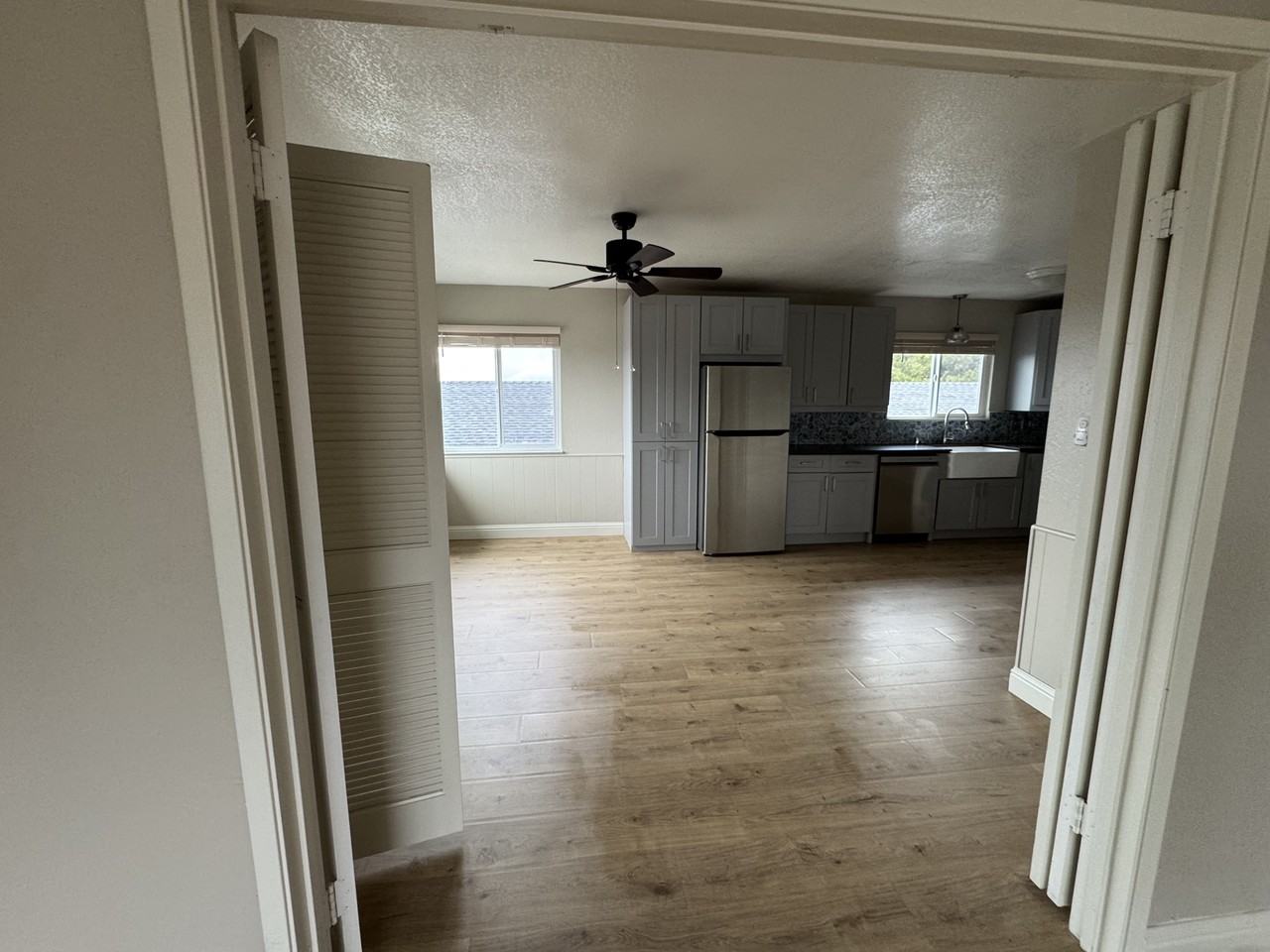 8099 Greenridge Dr - Photo 5 of 15