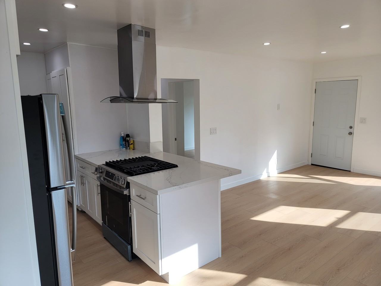 2024 7th Ave #2024 - Photo 6 of 19