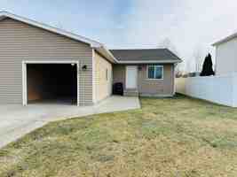 featured image of 523 Yellowstone Ave