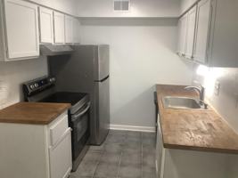 featured image of 213 Camelot Dr #1