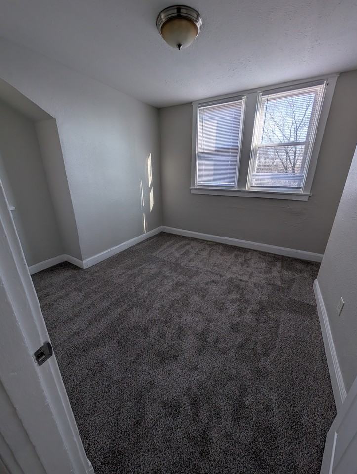 9509 South Broadway - 2 #2ndFL - Photo 4 of 12