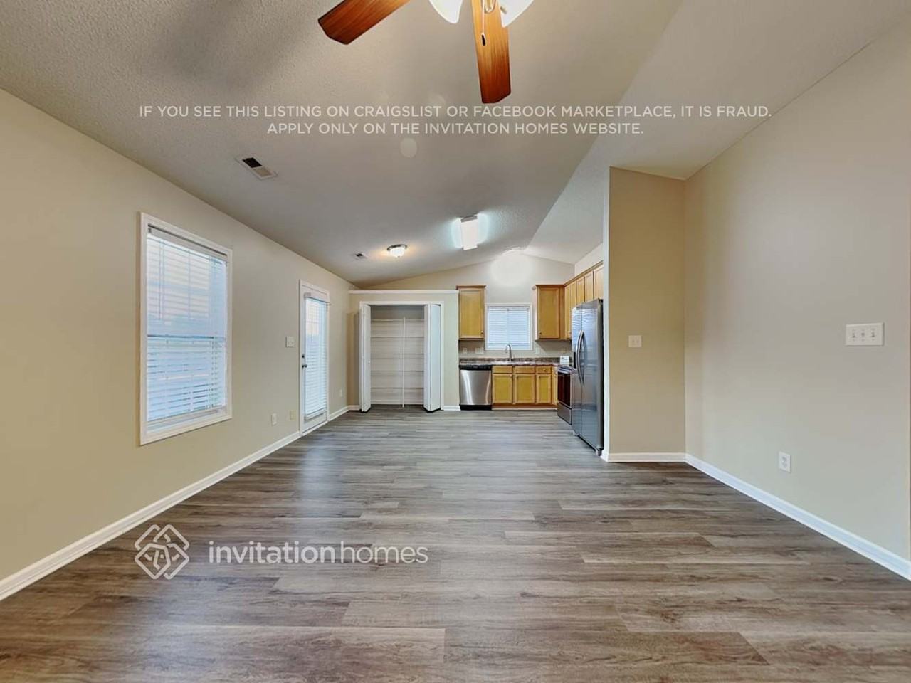 5882 Culloden Ct - Photo 4 of 18