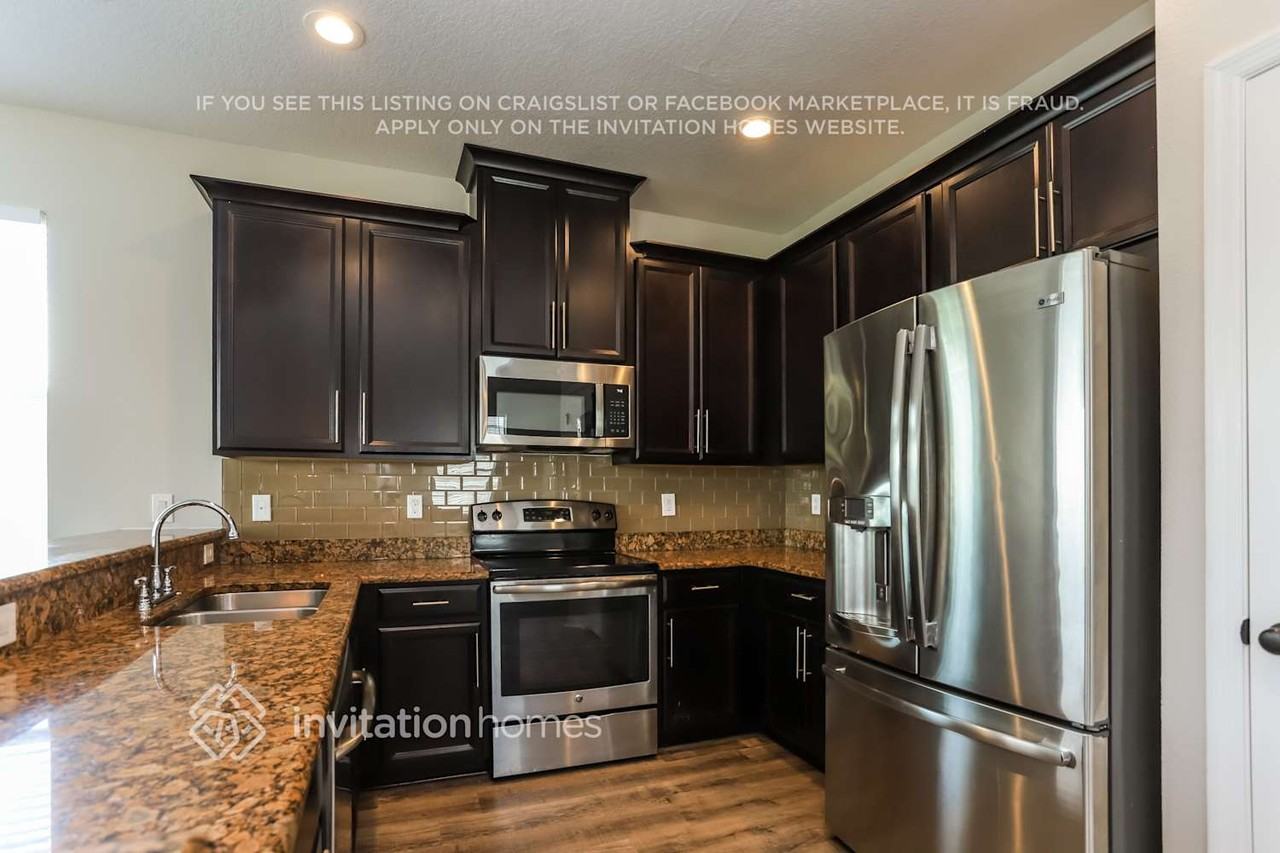 8311 Round Leaf Ln - Photo 5 of 16