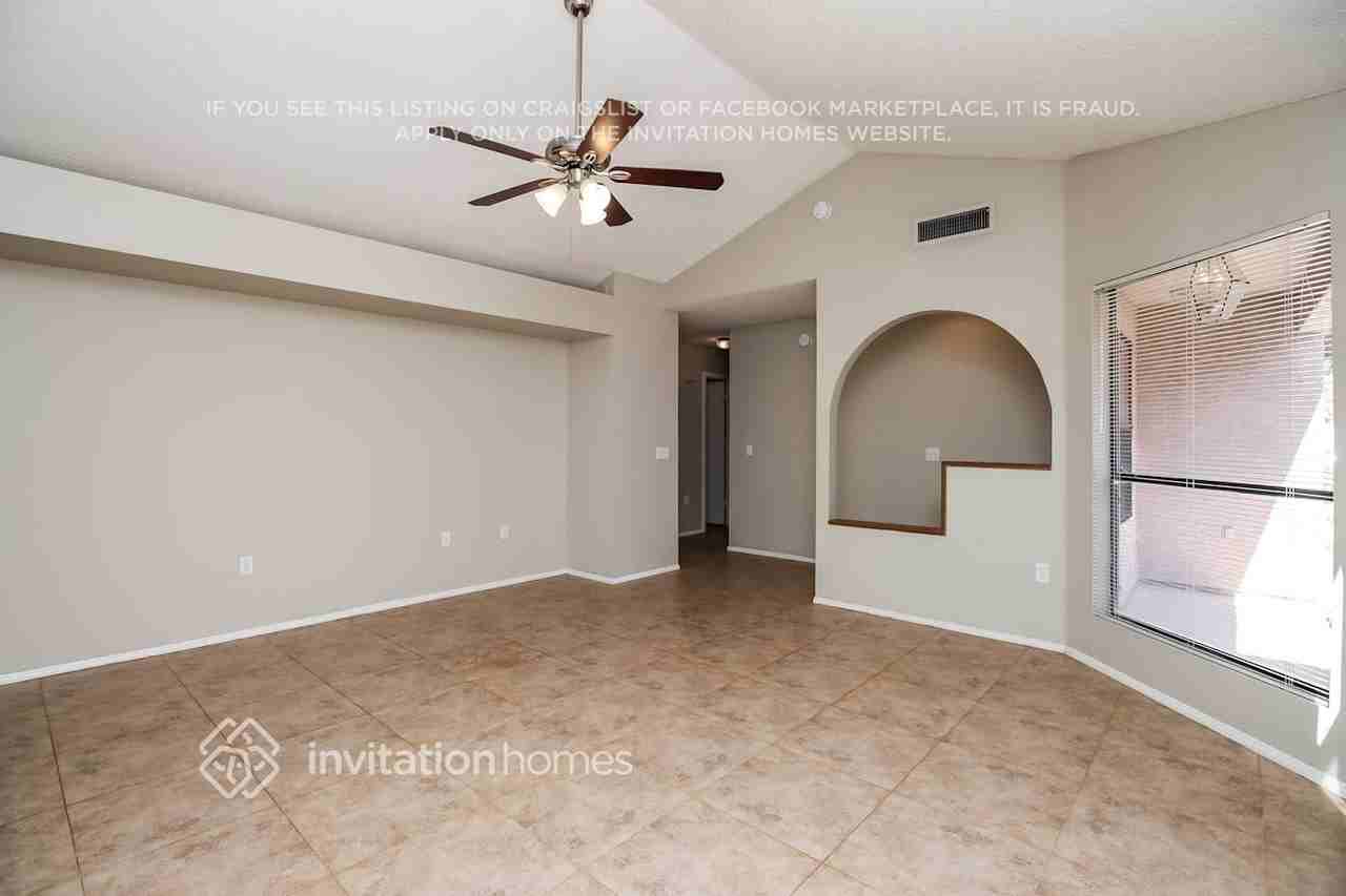 442 N Granite St - Photo 3 of 14