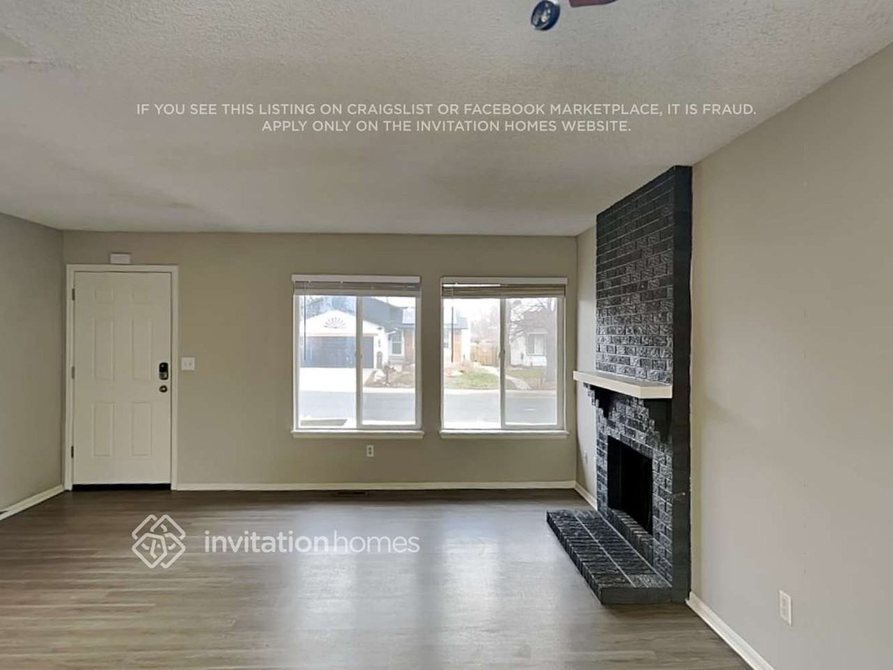 4142 S Laredo Way - Photo 4 of 14