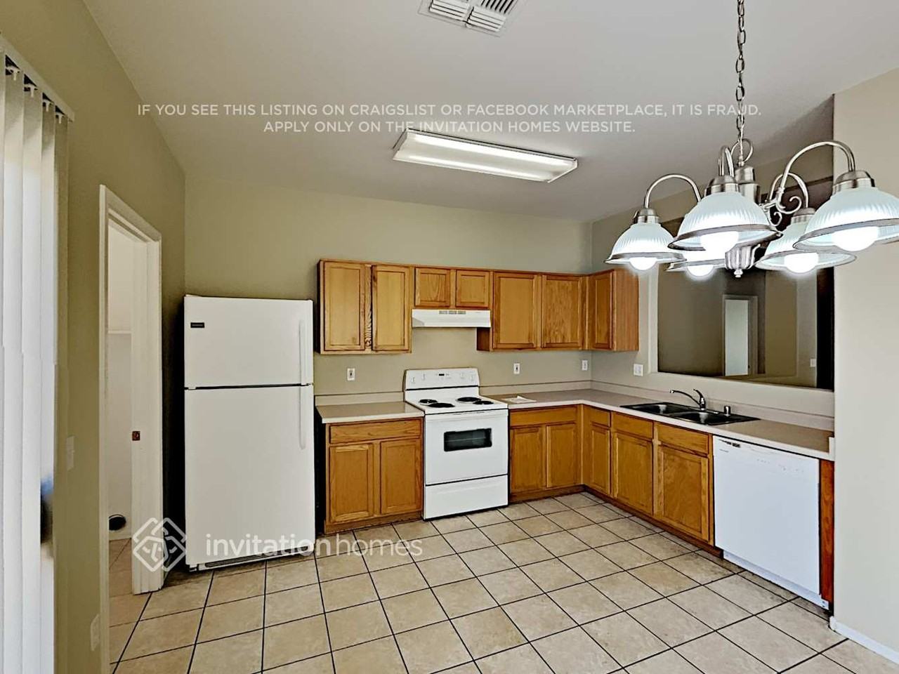 2352 E Hazeltine Way - Photo 5 of 16