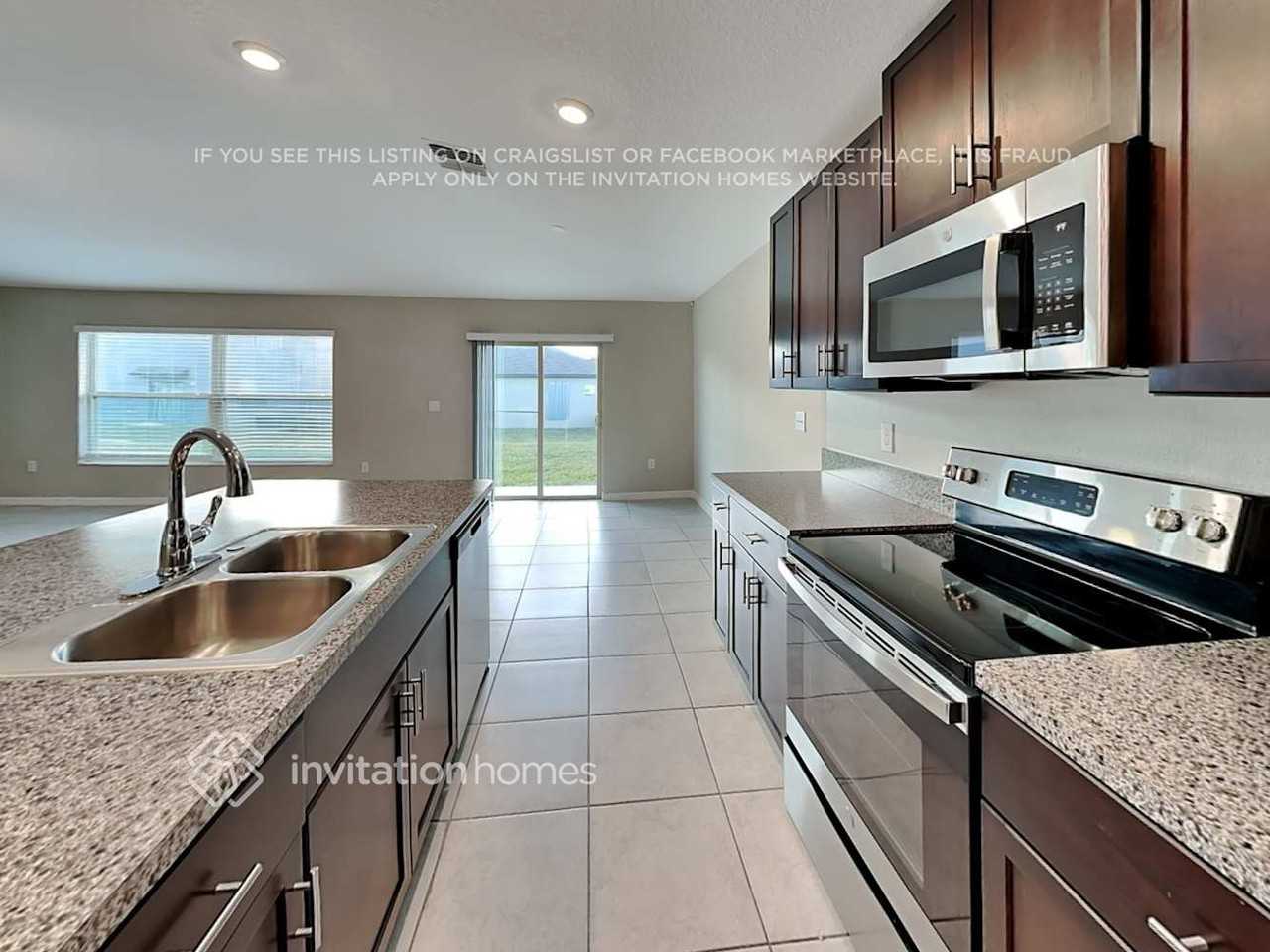 1549 Blue Rose Dr - Photo 5 of 19