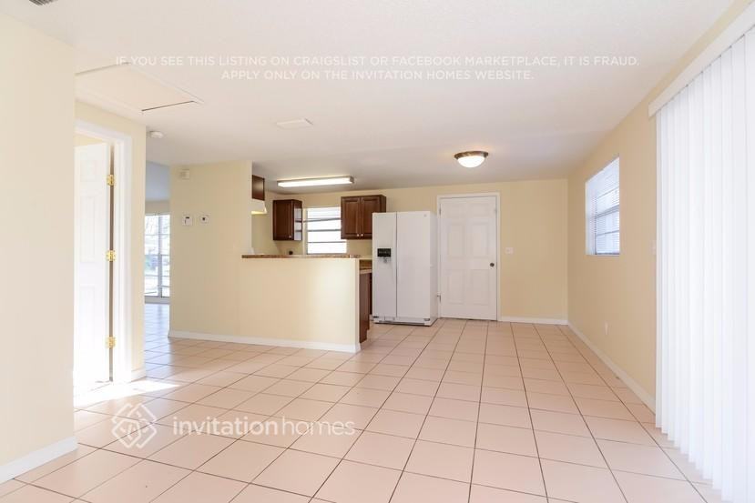 6401 Bali Ct - Photo 4 of 20