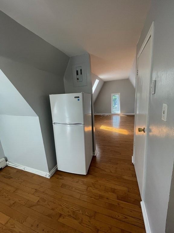 122 Clarence St - Photo 4 of 13