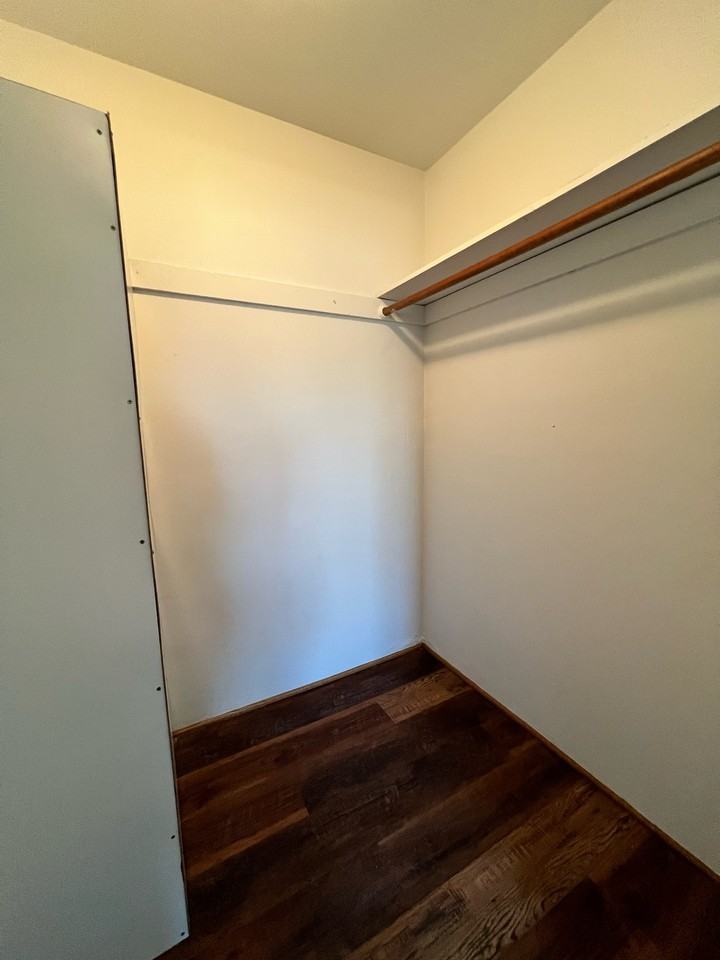 851 E Washington Ave #A6 - Photo 7 of 12