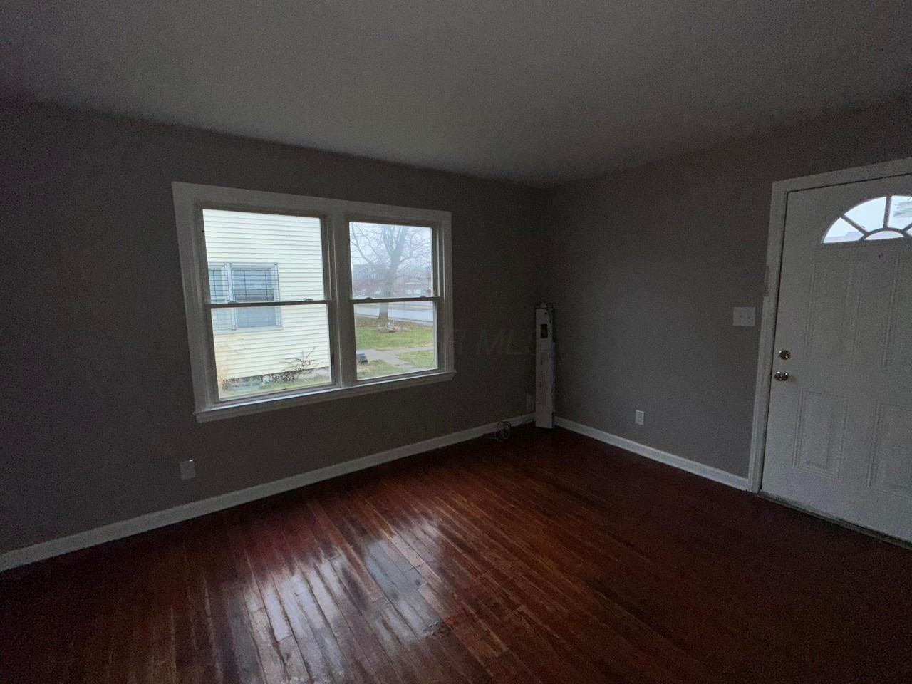 1352 E 25th Ave - Photo 4 of 10