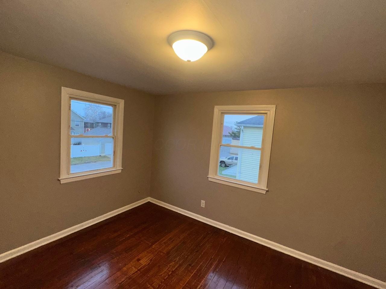 1352 E 25th Ave - Photo 6 of 10