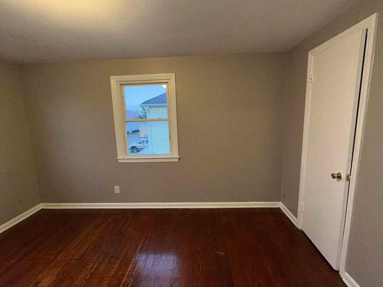 1352 E 25th Ave - Photo 7 of 10