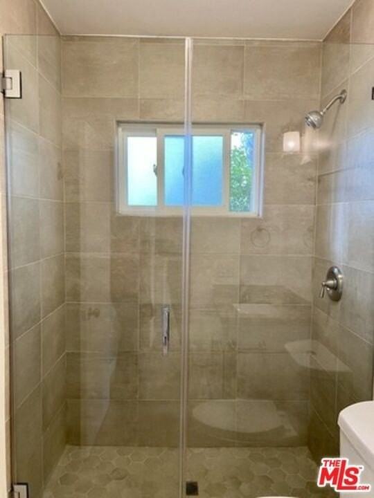 402 Pacific St - Photo 3 of 7