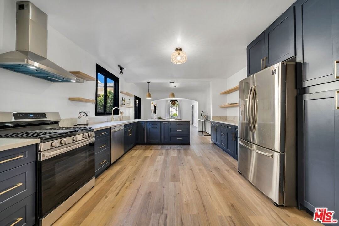 8822 Rosewood Ave - Photo 6 of 25