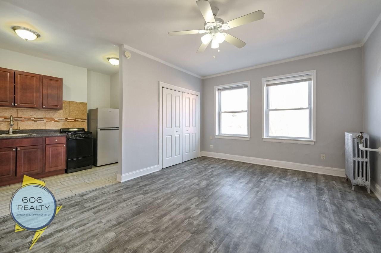 6930 N Greenview Ave #608 - Photo 3 of 16