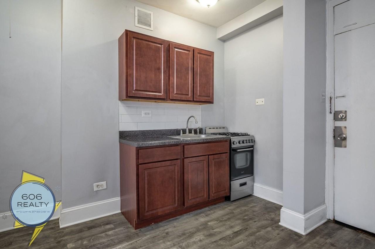 6930 N Greenview Ave #509 - Photo 5 of 16