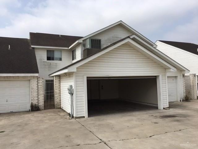 2408 N I St - Photo 3 of 24