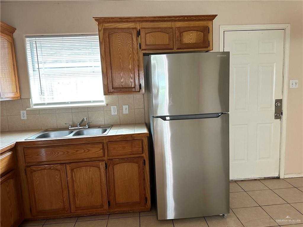 1803 S Kumquat St - Photo 5 of 18