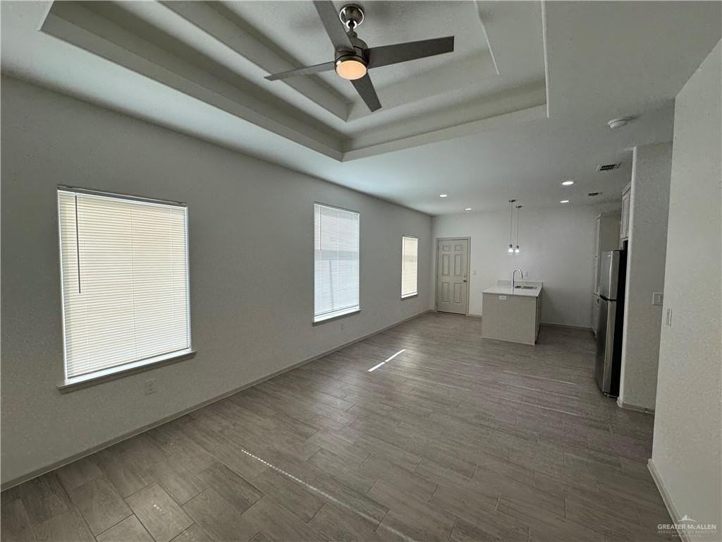 7806 N 58th Ln #1 - Photo 2 of 17