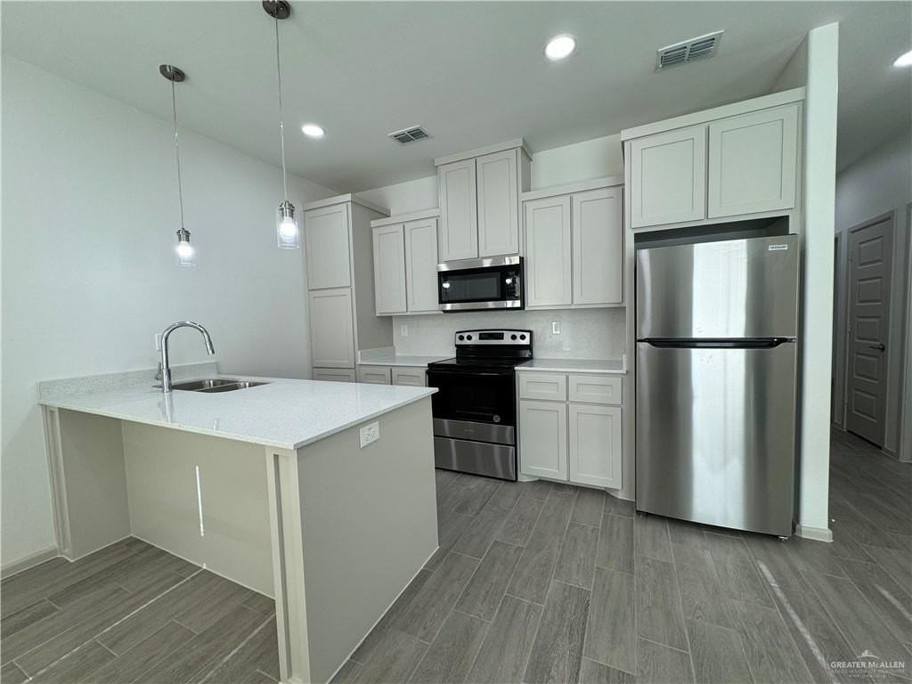 7806 N 58th Ln #1 - Photo 5 of 17