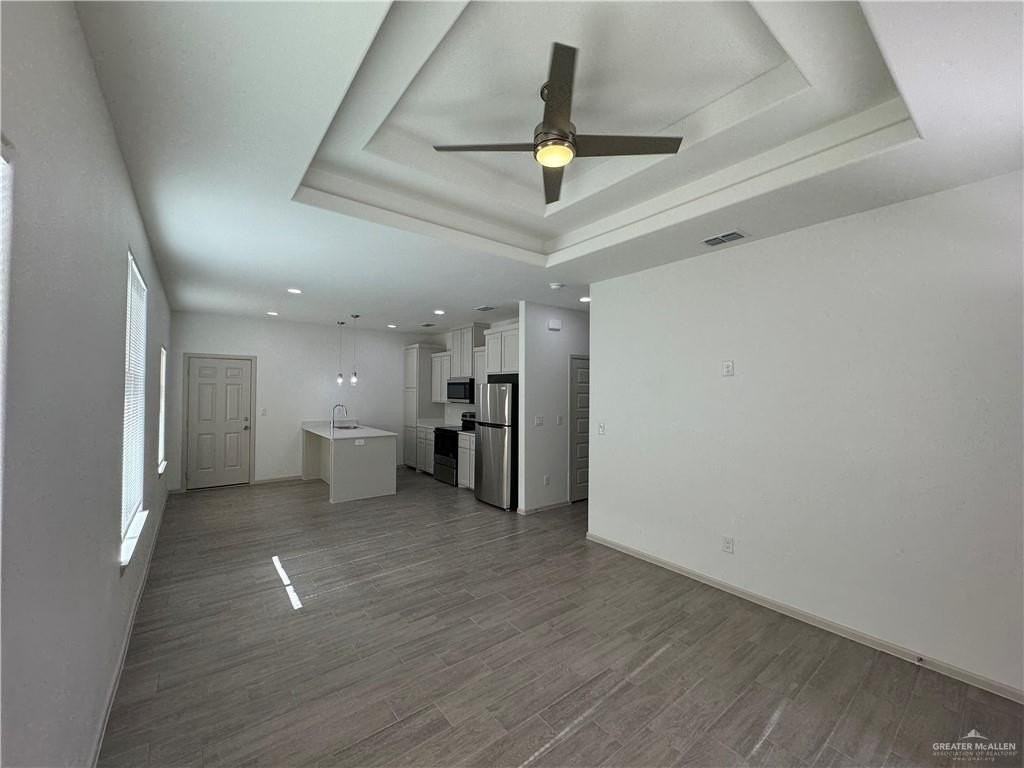 7806 N 58th Ln #1 - Photo 6 of 17