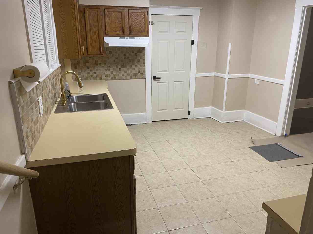 36 Brighton St - Photo 6 of 23