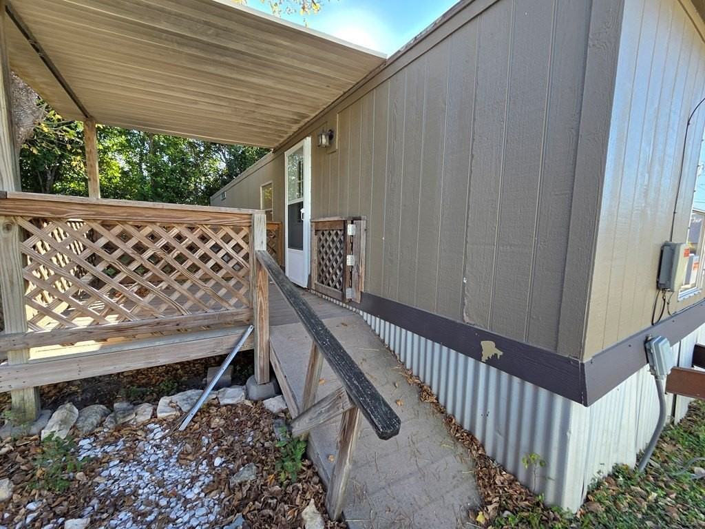 104 Clark St Apt C - Photo 2 of 13