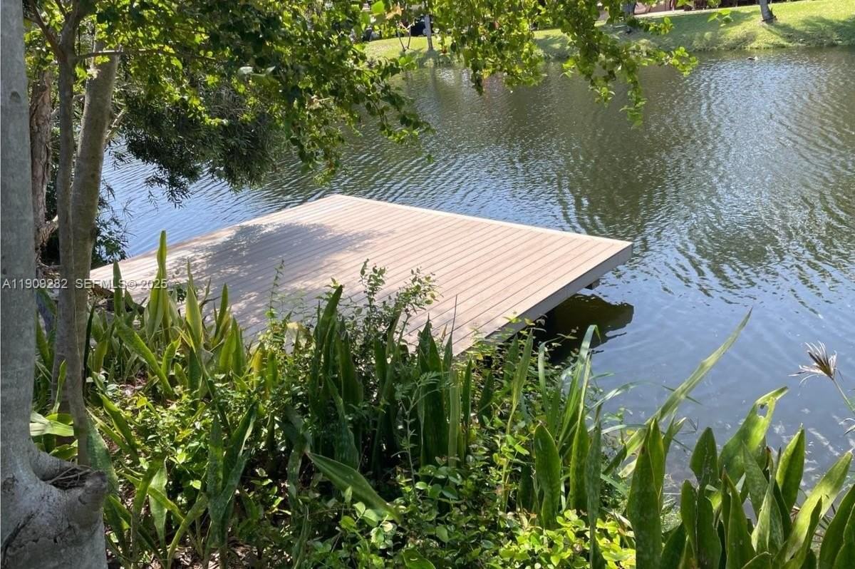 12330 Griffing Blvd - Photo 3 of 25