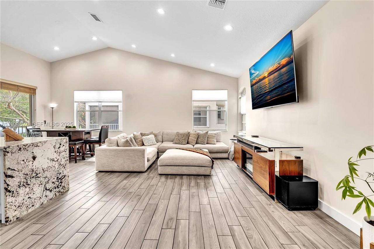 8520 Via Romana #82U - Photo 6 of 50