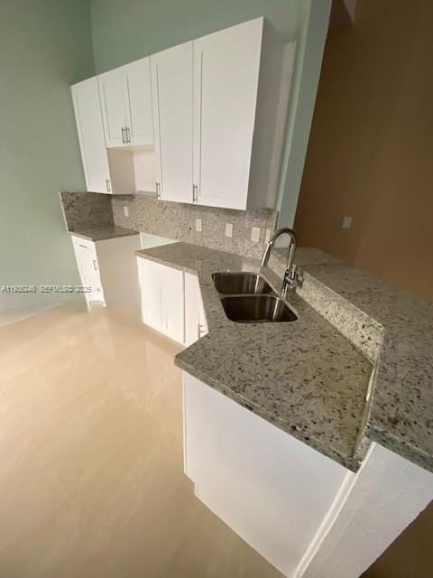 2304 Ne 37th Ter - Photo 6 of 9