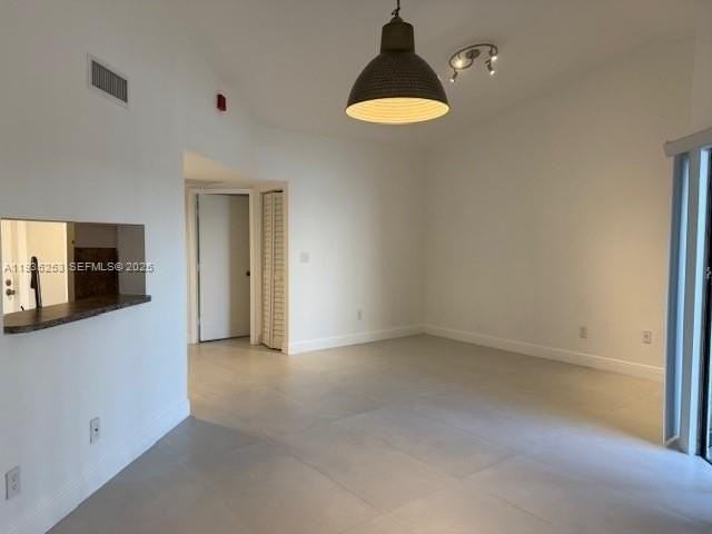 1280 S Franklin Ave #1280E - Photo 5 of 18