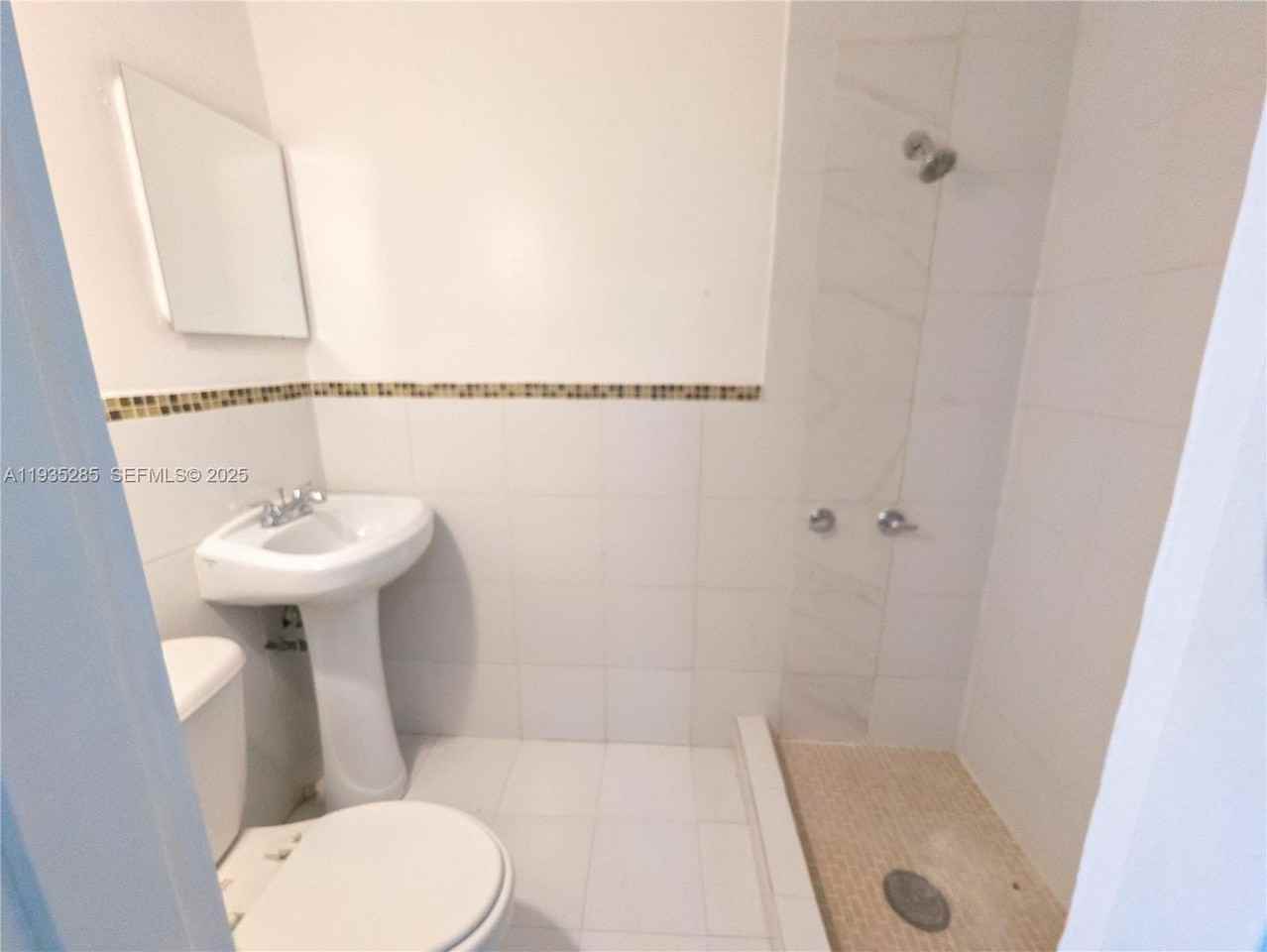 5893 Sw 26th St #2 - Photo 4 of 4