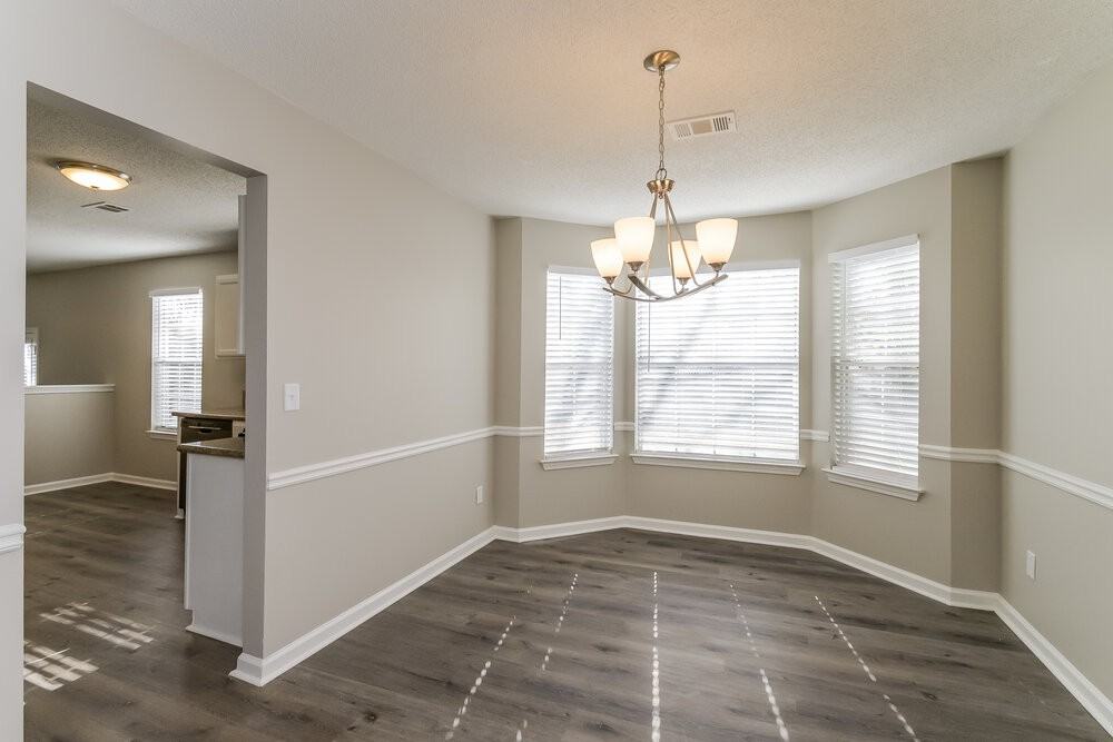 2208 Glen Briar Way - Photo 5 of 17