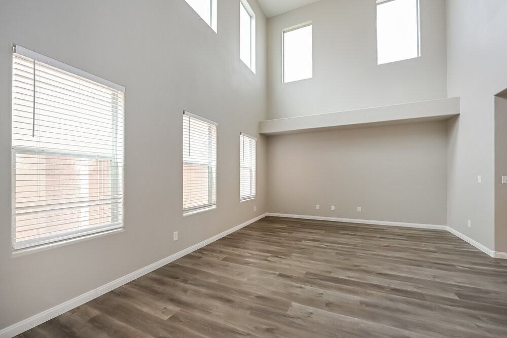 9787 Aleutian St - Photo 6 of 17