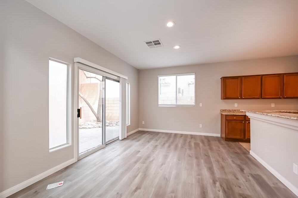 9787 Aleutian St - Photo 7 of 17