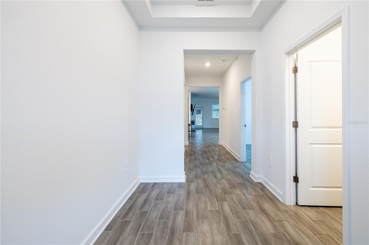 11409 Rhyme Ave - Photo 6 of 36