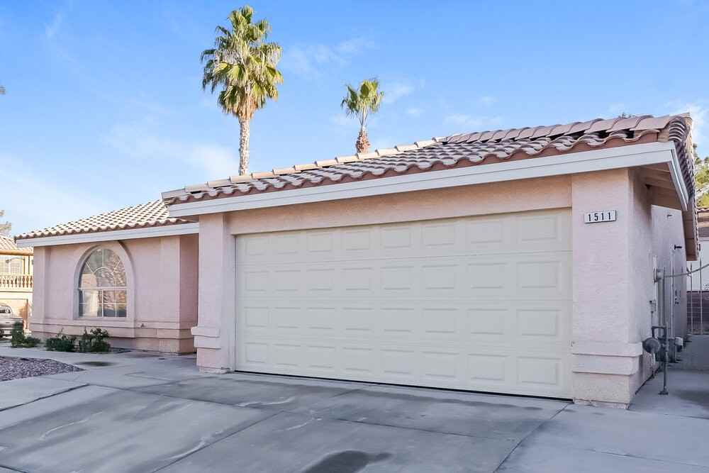 1511 Plain Sight Ave - Photo 3 of 16