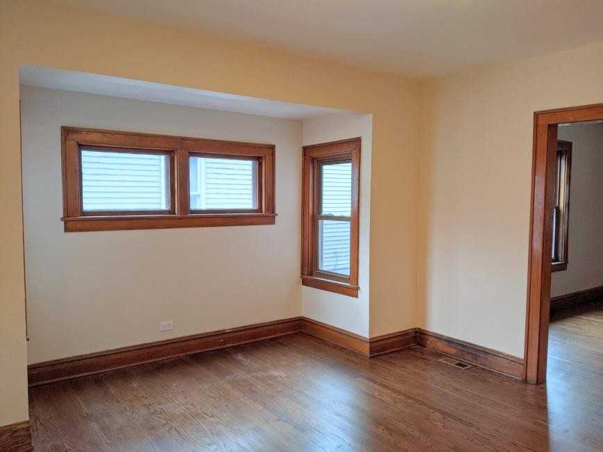 1025 Sherman Ave - Photo 7 of 10