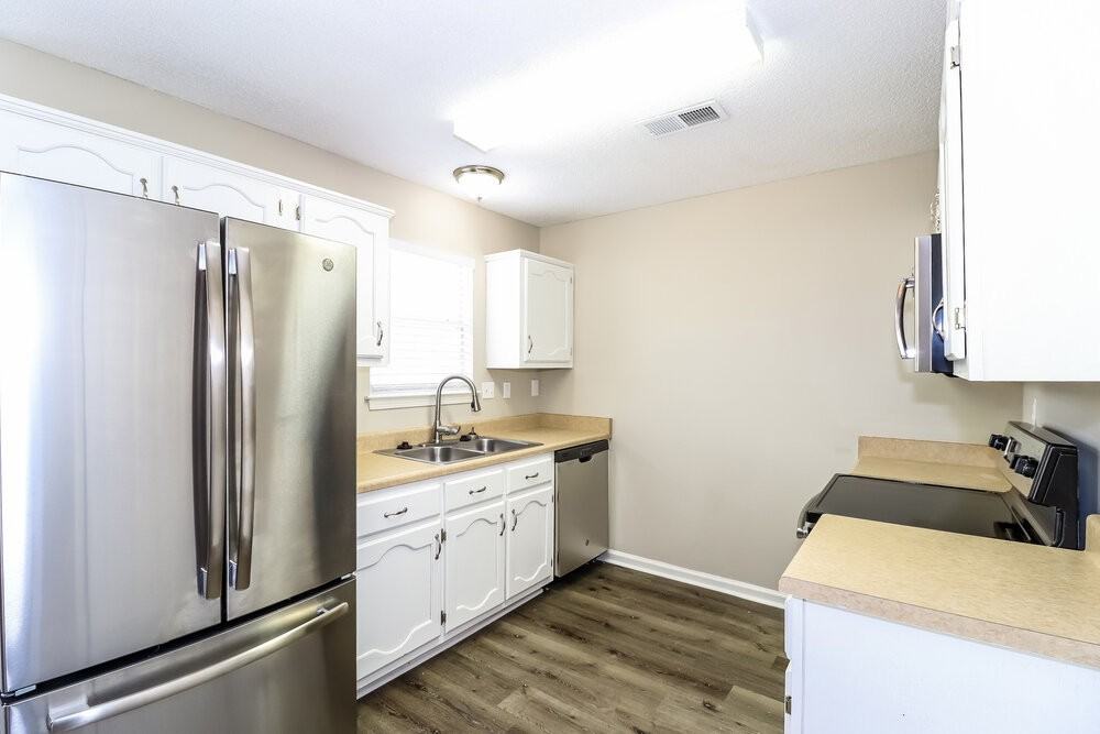 6522 Palace View Ln - Photo 7 of 16