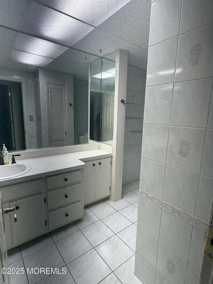 54 Wall St - Photo 6 of 7