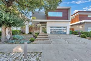 featured image of 16518 Moorpark St