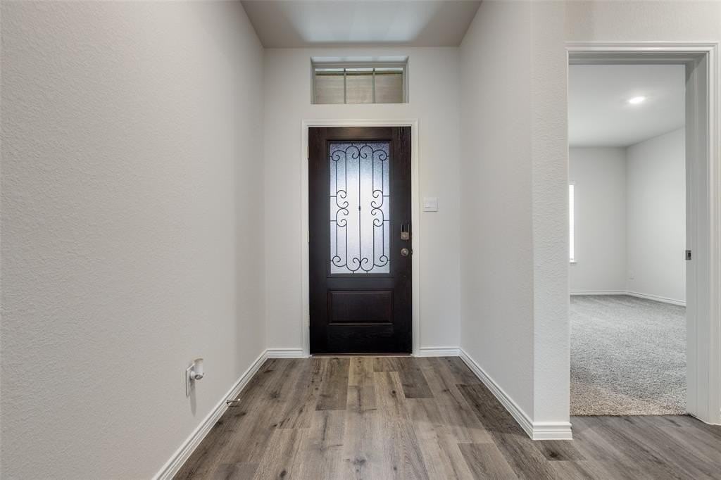 4041 Red Bluff St - Photo 3 of 26