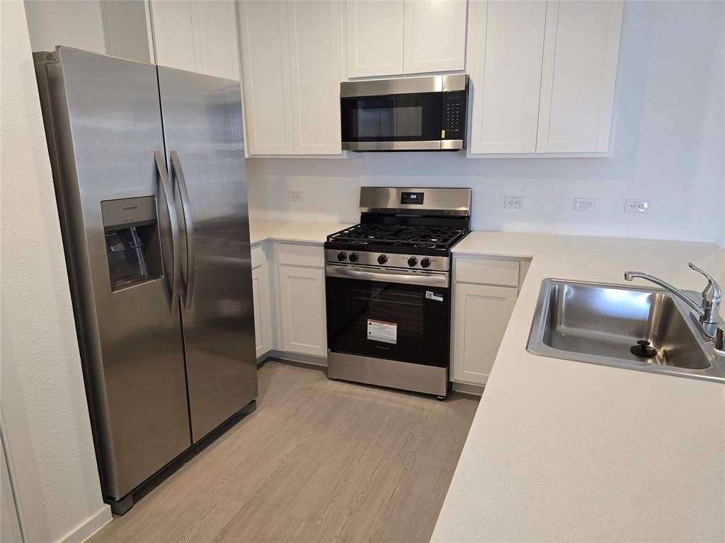 2009 Derby Ln - Photo 4 of 12