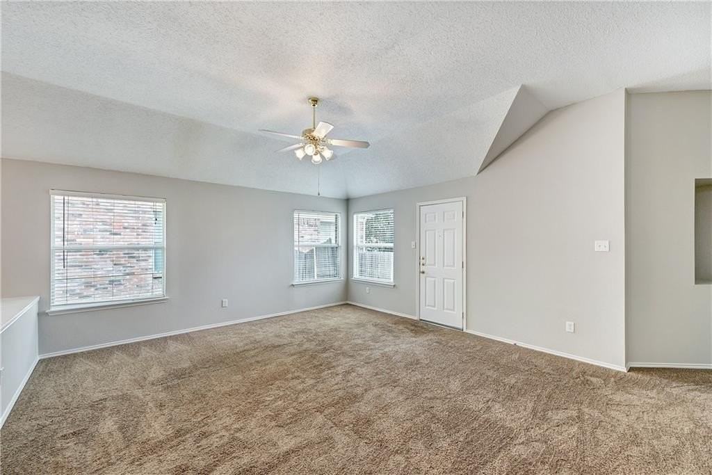 3732 Aldersyde Dr - Photo 5 of 26