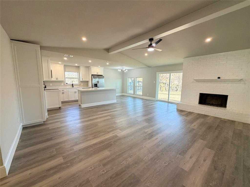 7129 Southridge Trl - Photo 2 of 14