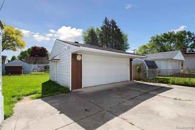 6918 Gilman St - Photo 2 of 23